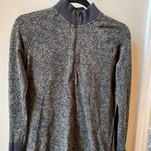 Lululemon sweater top Sz 8